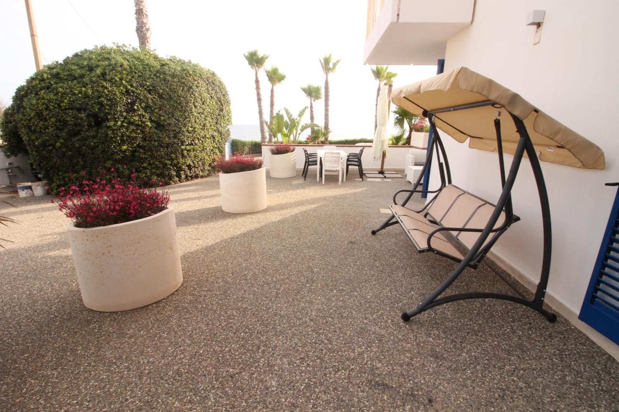 Residence Mare Azzurro Torre San Giovanni Exterior foto