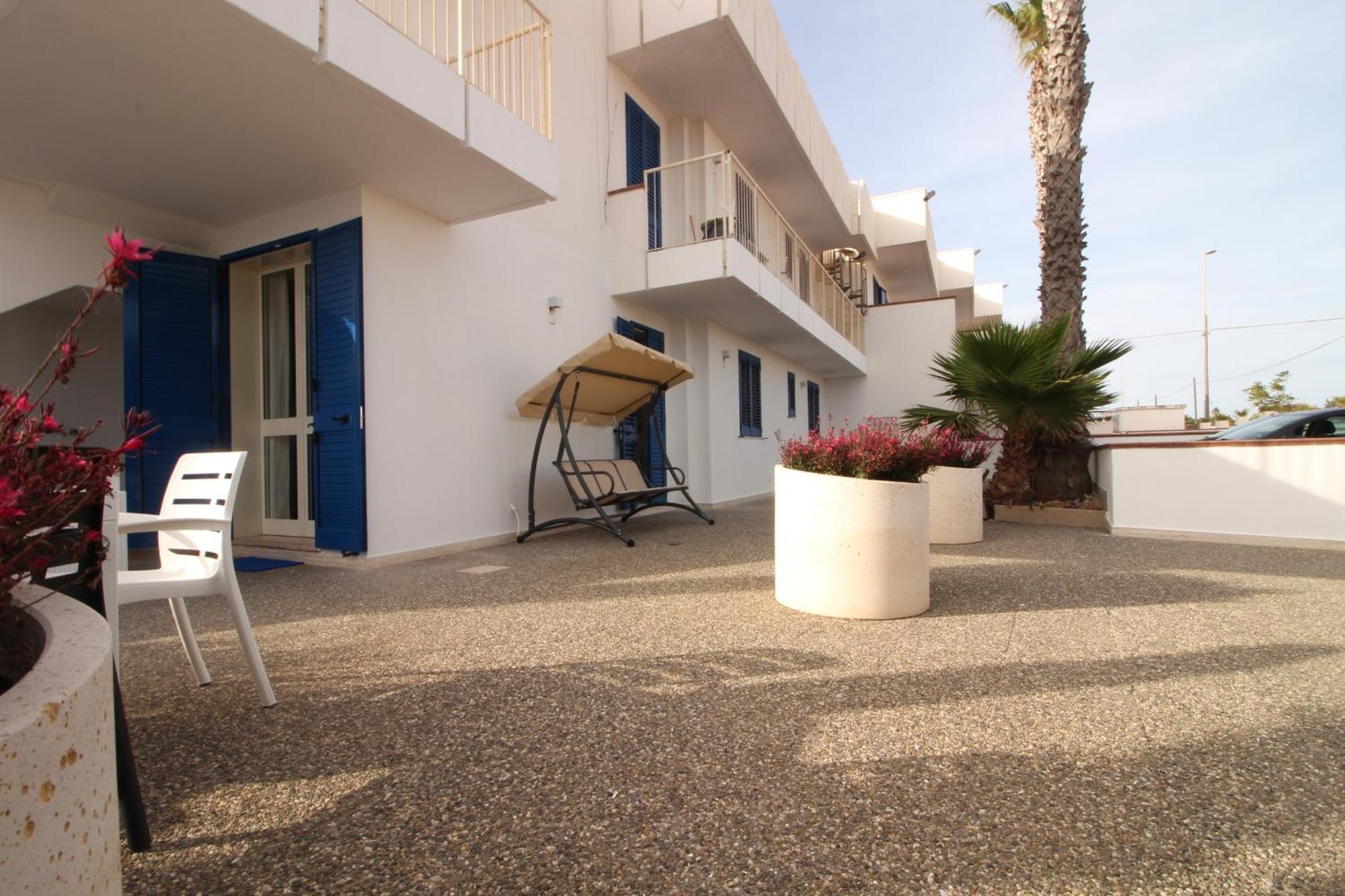 Residence Mare Azzurro Torre San Giovanni Exterior foto