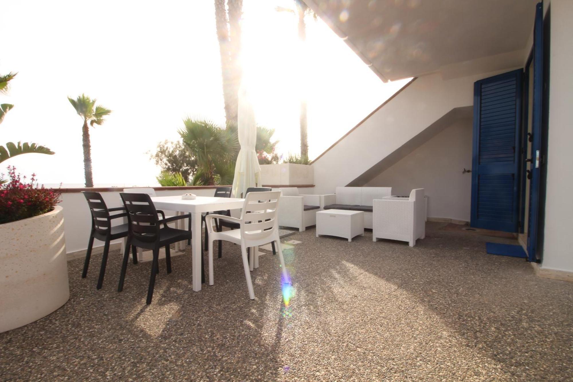 Residence Mare Azzurro Torre San Giovanni Exterior foto